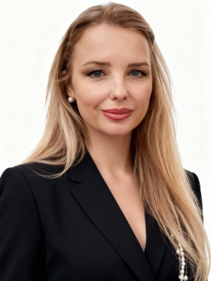 Julia Mariana Collins